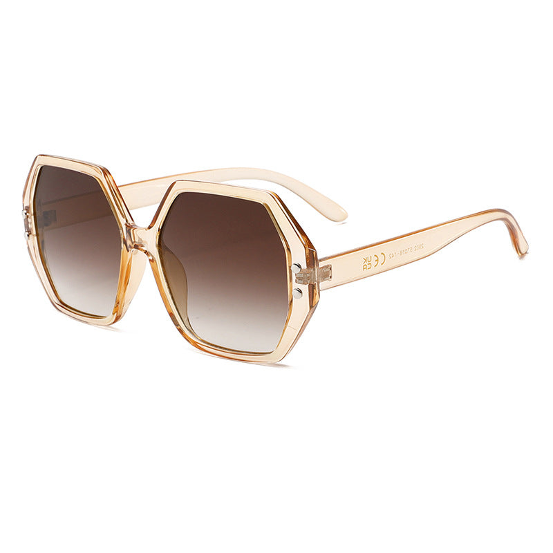 UV400 Oversized Retro-Styled PC Sunglasses WGSG2902