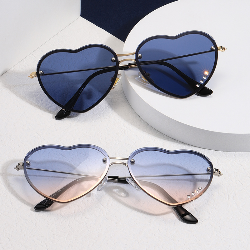 Heart-shaped Double Bridge Sunset Gradient Metal Square Sunglasses WGSG2236