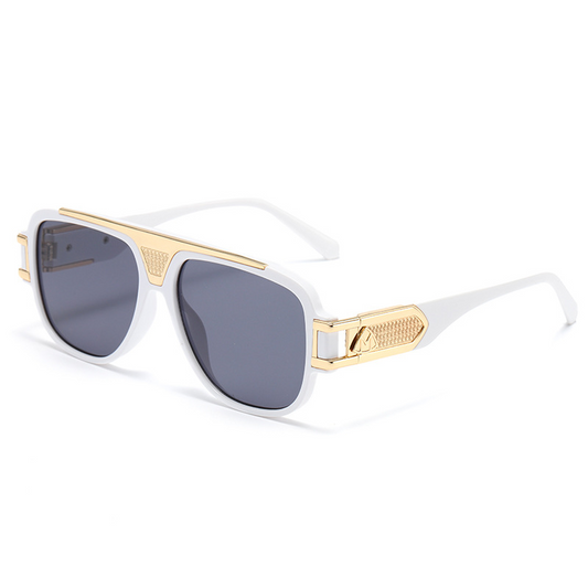 UV-Protective Oversized Chunky Wayfarer Sunglasses with Premium Finish WGSG3271 (44g)
