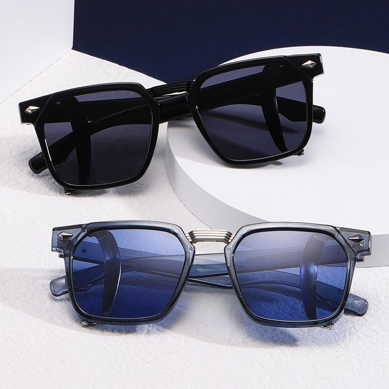 Retro Y2K Classic Square-Frame Sunglasses WGSG3293