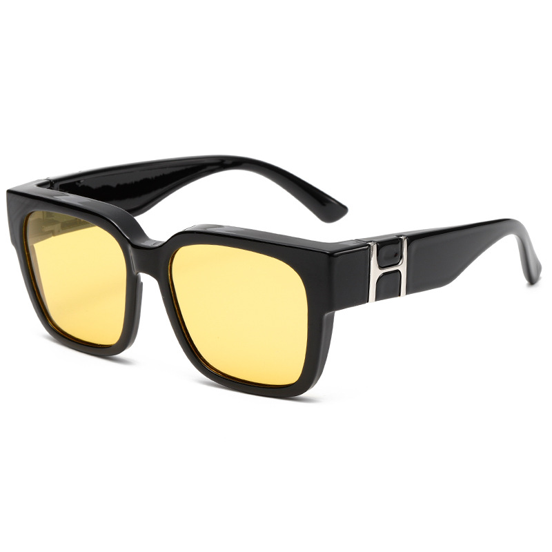 TR90 Polarised TAC Square-Frame Clip-On Sunglasses - UV Protection WGSG3429