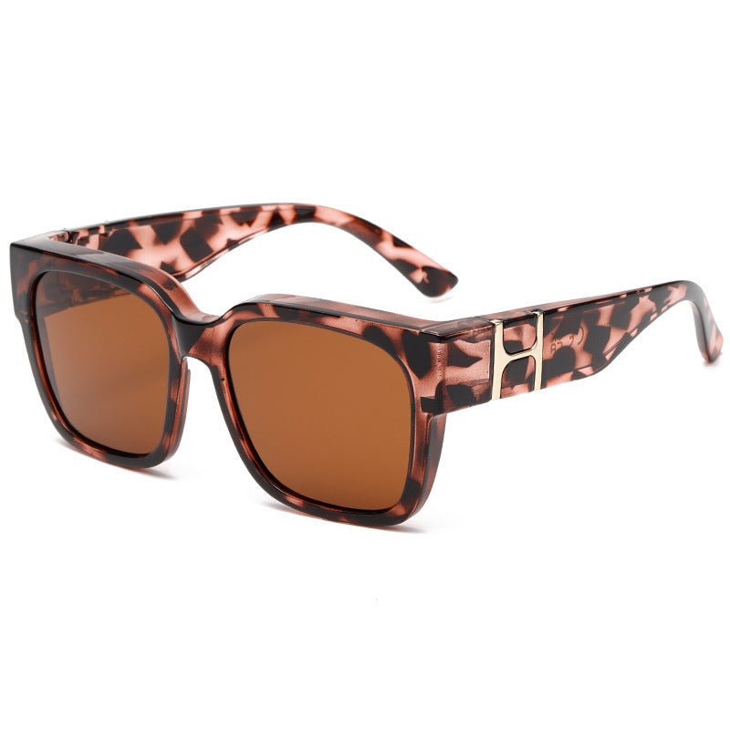 TR90 Polarised TAC Square-Frame Clip-On Sunglasses - UV Protection WGSG3429