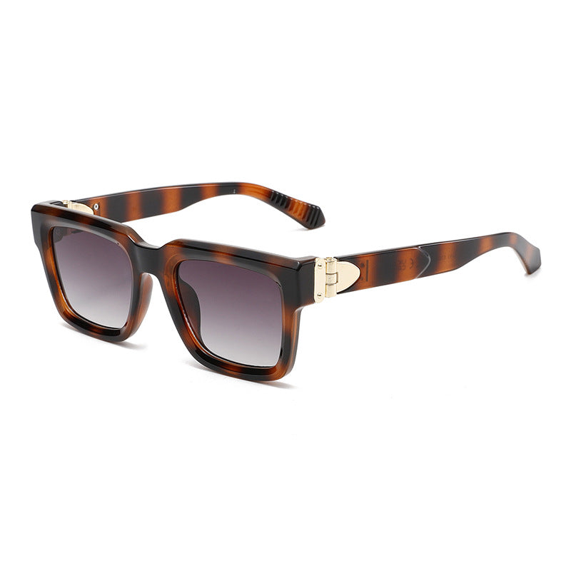 Retro-Chic Statement Square-Frame UV400 Sunglasses WGSG3490