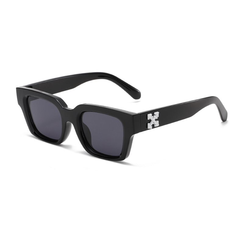 Frosted-Crystal Rectangular UV400 Retro Sunglasses WGSG3517