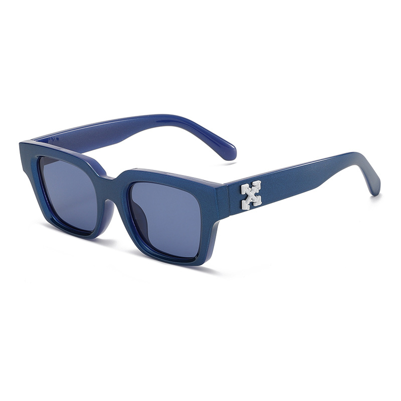 Frosted-Crystal Rectangular UV400 Retro Sunglasses WGSG3517