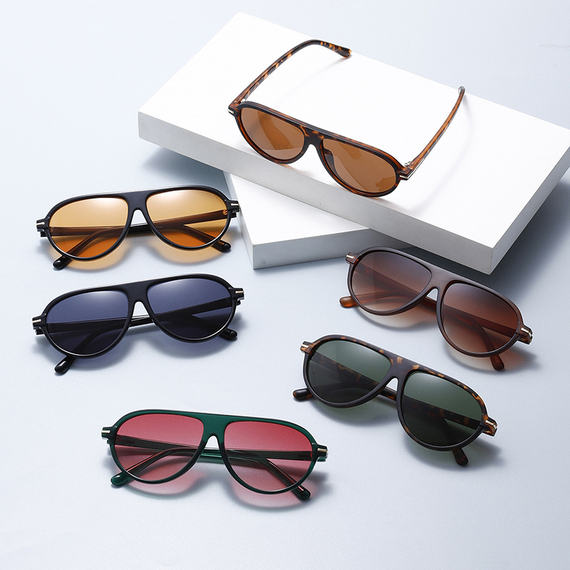 PC Heritage-Inspired UV400 Retro-Modern Aviators WGSG3530
