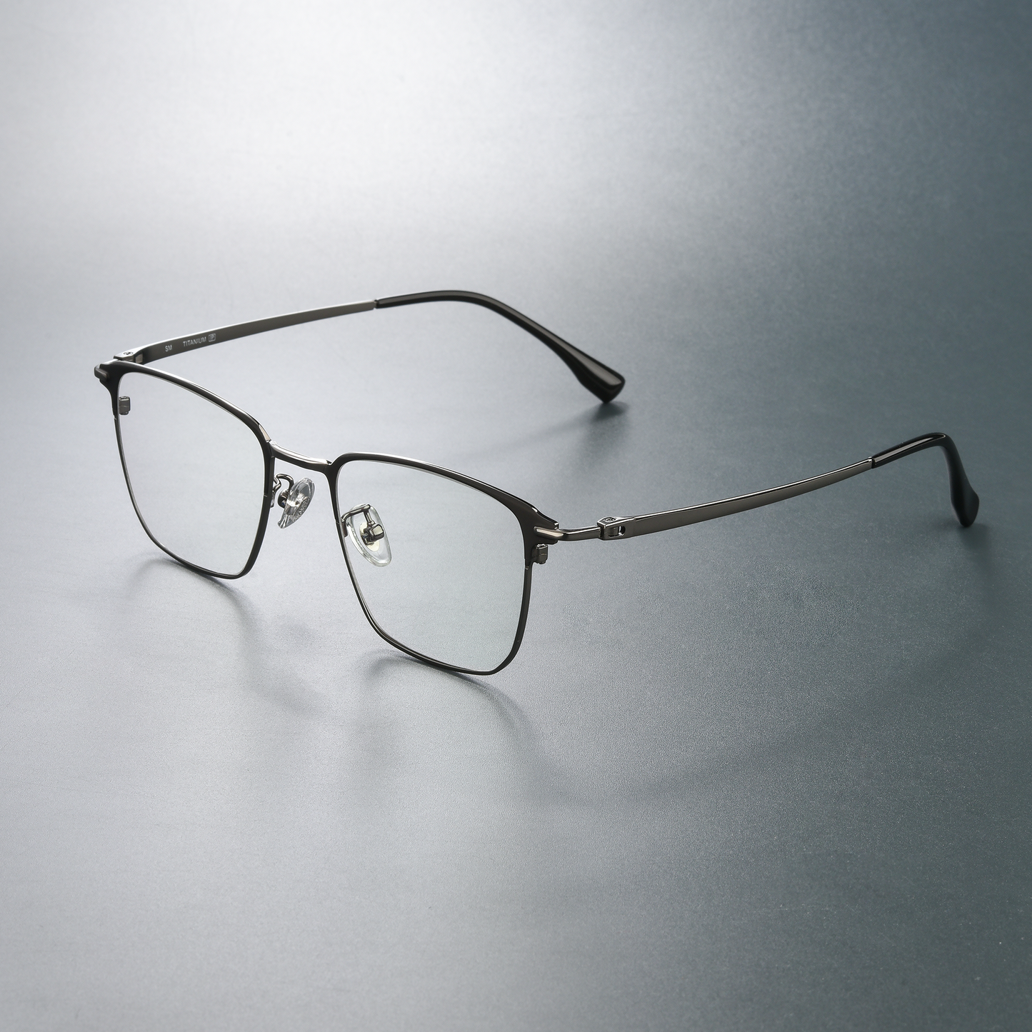 Classic Titanium Glasses WGXH89557T-WOOglasses