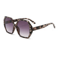 UV400 Oversized Retro-Styled PC Sunglasses WGSG2902