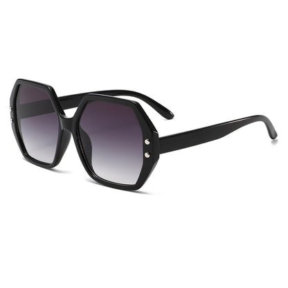 UV400 Oversized Retro-Styled PC Sunglasses WGSG2902