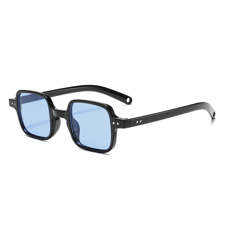 Retro-Chic Narrow Face Petite Square UV400 Protection Sunglasses WGSG3154 (21g)
