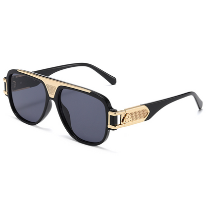 UV-Protective Oversized Chunky Wayfarer Sunglasses with Premium Finish WGSG3271 (44g)