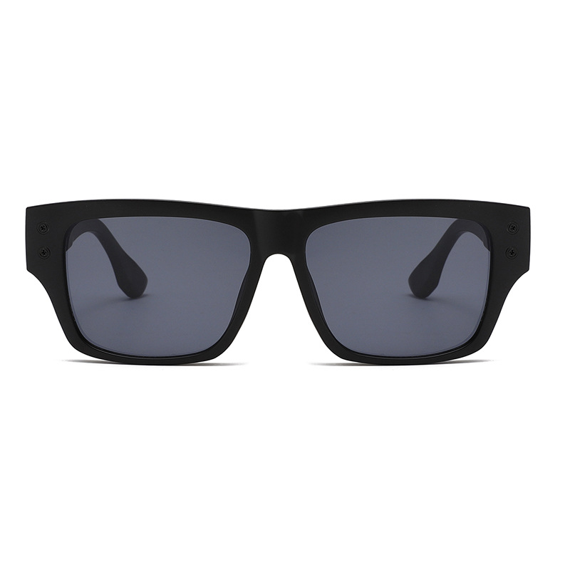 PC Oversized UV400 Fashion-Forward Sunglasses WGSG3516