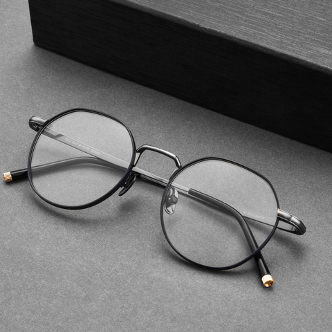 Classic Titanium Glasses WGXH69890-WOOglasses
