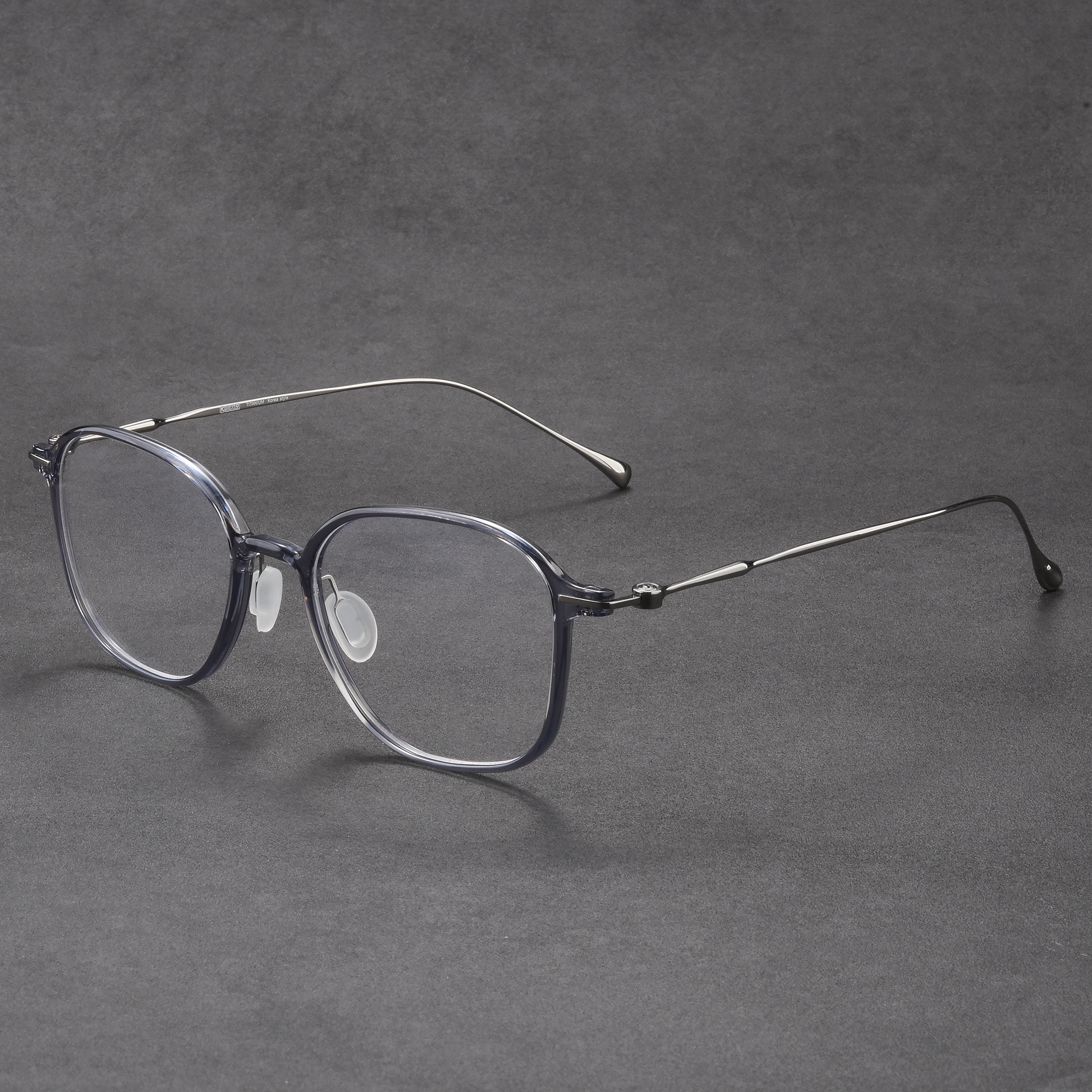 Classic Titanium Glasses WGXH8641TJ-WOOglasses