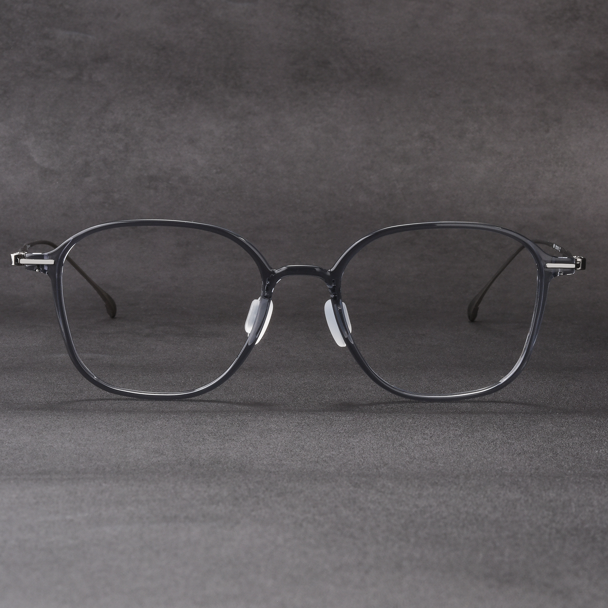Classic Titanium Glasses WGXH8641TJ-WOOglasses