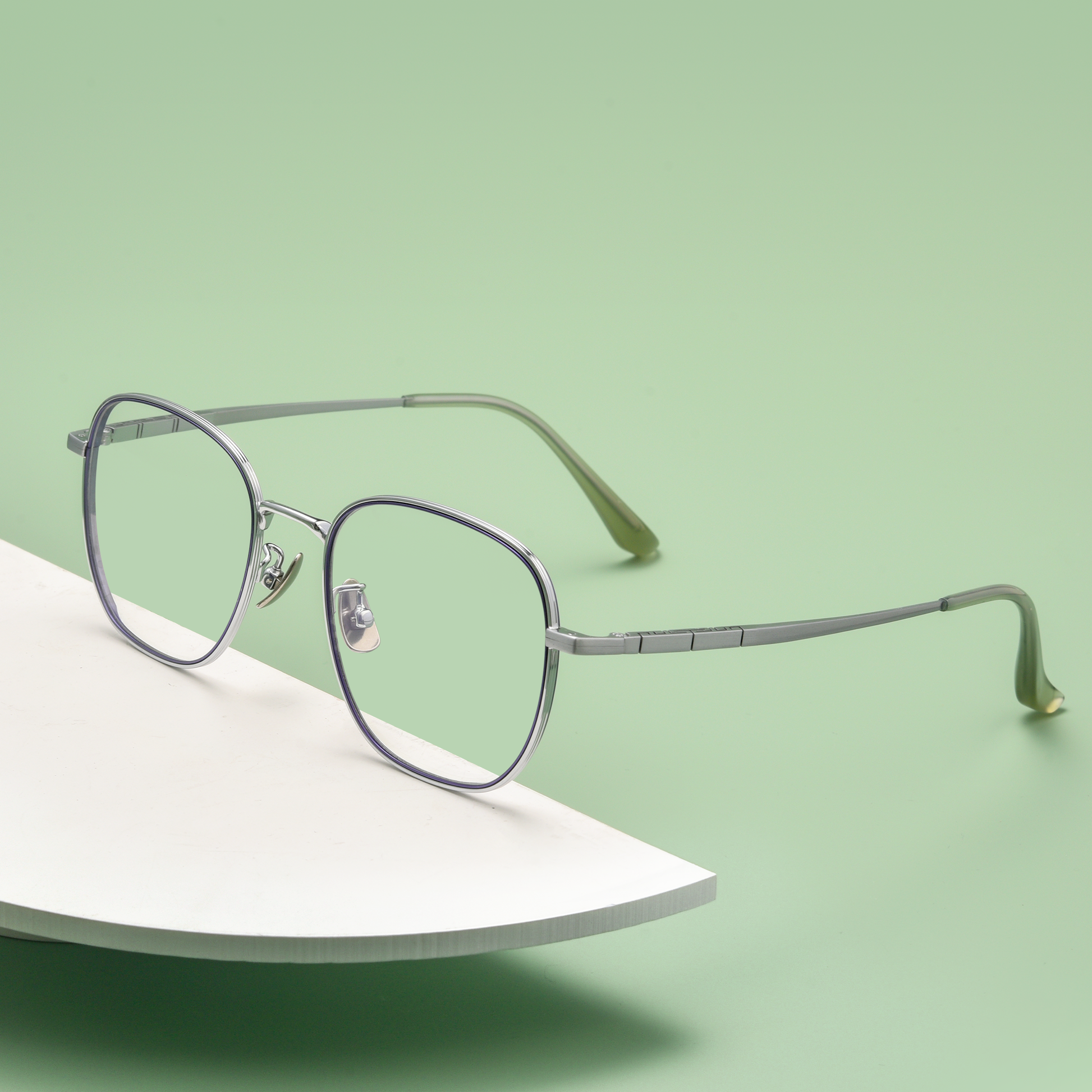 Classic Titanium Glasses WGXH95967T-WOOglasses