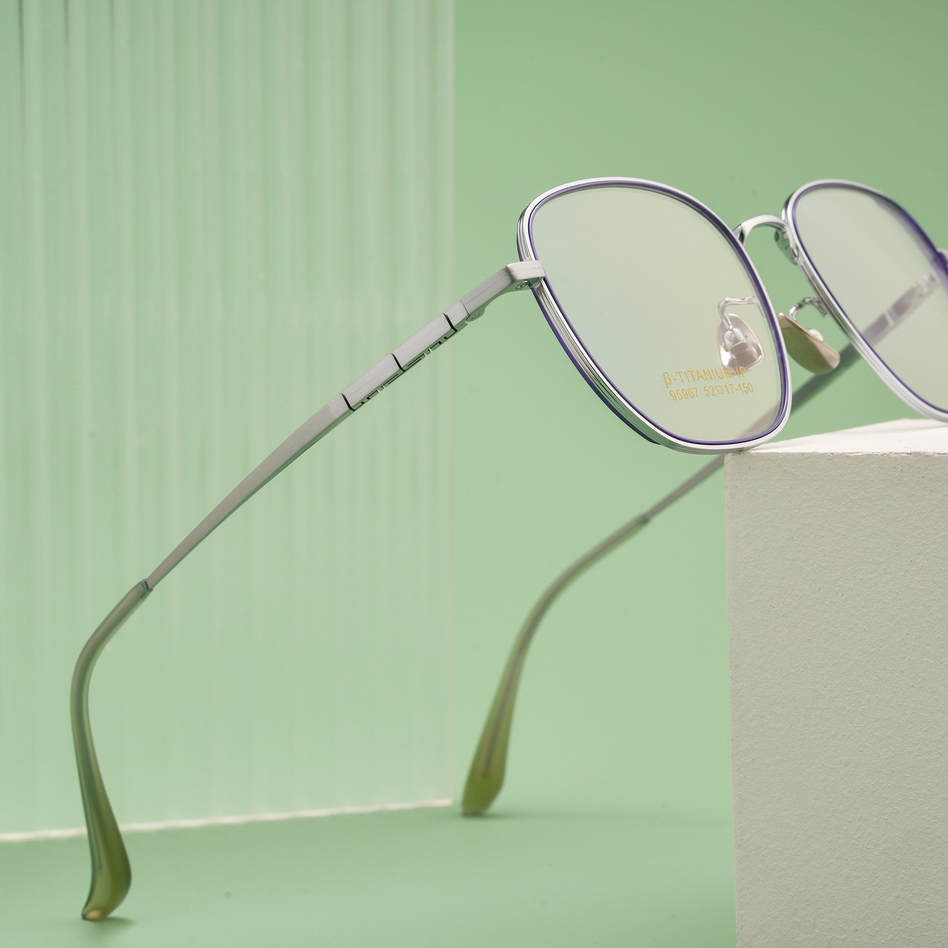 Classic Titanium Glasses WGXH95967T-WOOglasses