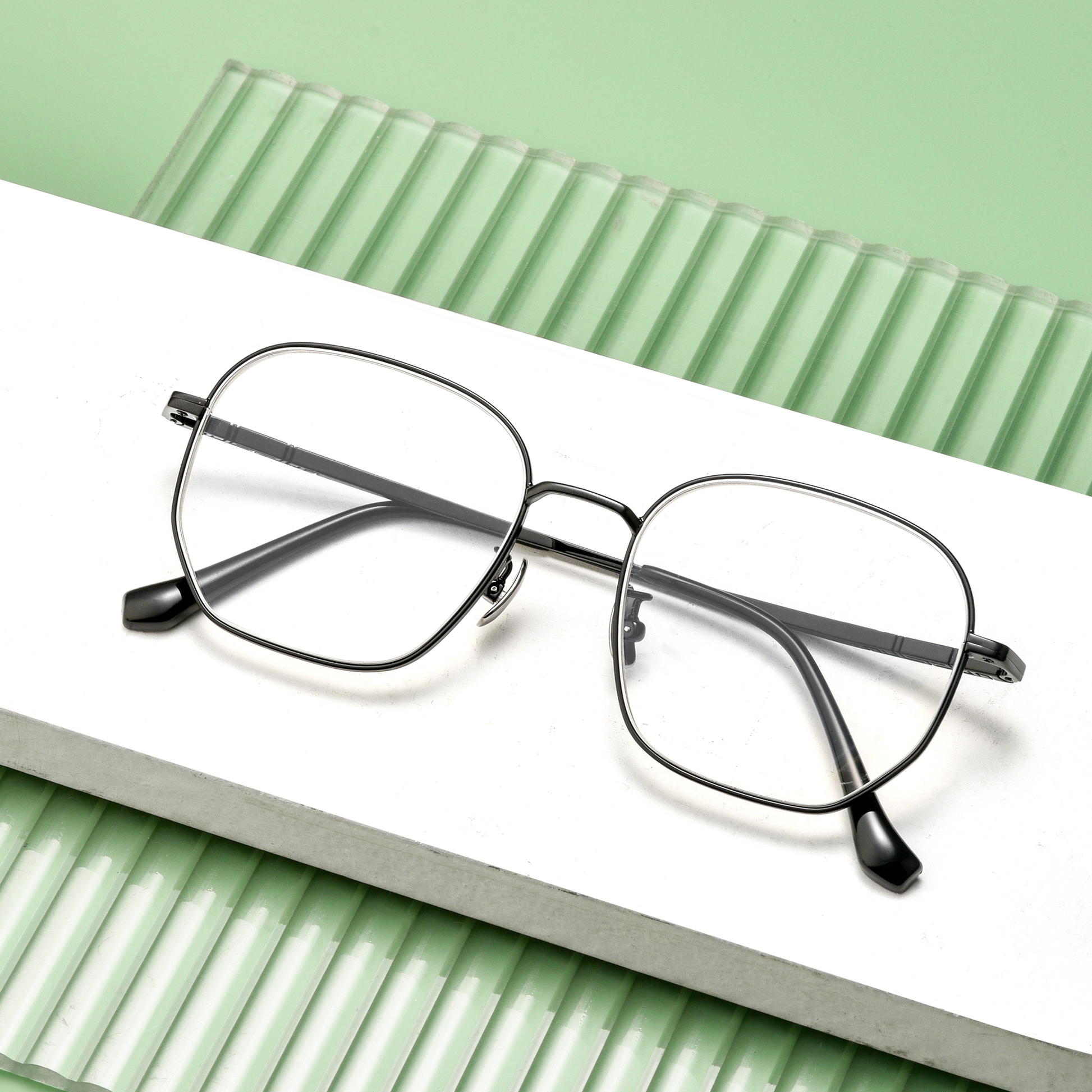 Classic Titanium Glasses WGXH95968-WOOglasses