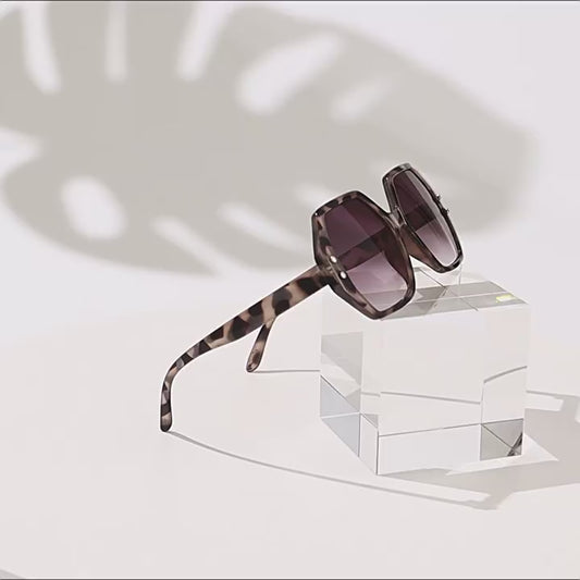 UV400 Oversized Retro-Styled PC Sunglasses WGSG2902